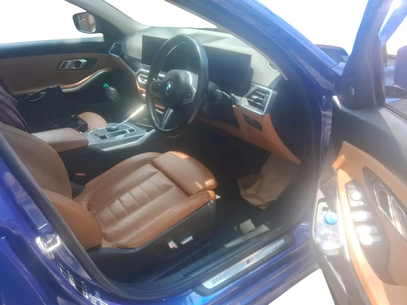 2022 BMW 3 Series 320D LUXURY EDITION, Diesel, Automatic, 24,470 km, interior