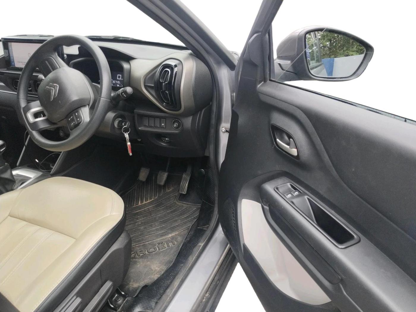 2023 CITROEN C3 SHINE 1.2, Petrol, Manual, 35,749 km, interior