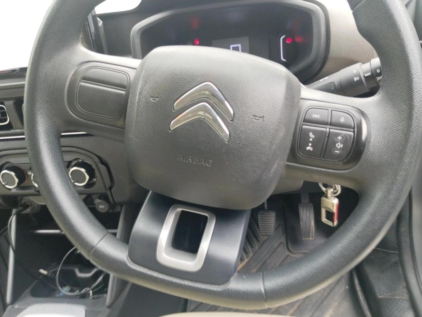 2023 CITROEN C3 SHINE 1.2, Petrol, Manual, 35,749 km, interior