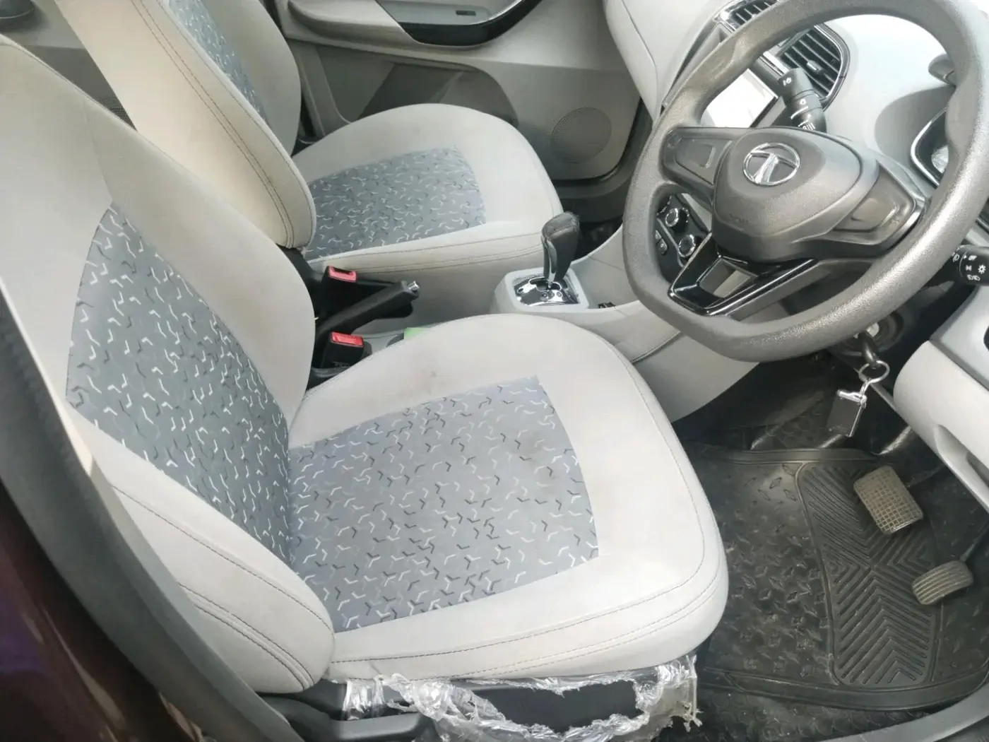 2020 Tata TIGOR XMA PETROL, Petrol, Automatic, 35,249 km, interior