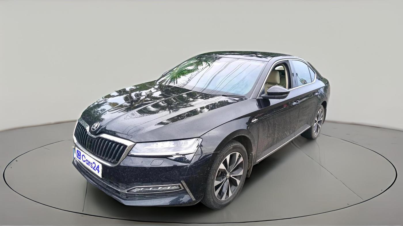 2022 Skoda Superb L&K 2.0 TSI AT, Petrol, Automatic, 65,858 km, exterior