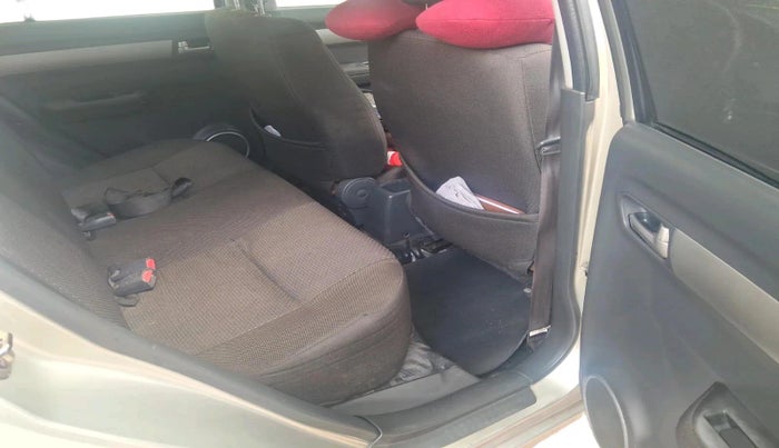 2006 Maruti Swift LXI 1.3, Petrol, Manual, 2,12,905 km, interior