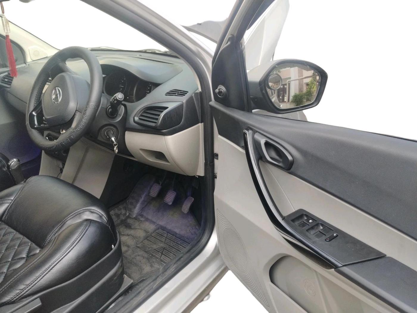 2018 Tata Tiago XM PETROL, Petrol, Manual, 68,289 km, interior