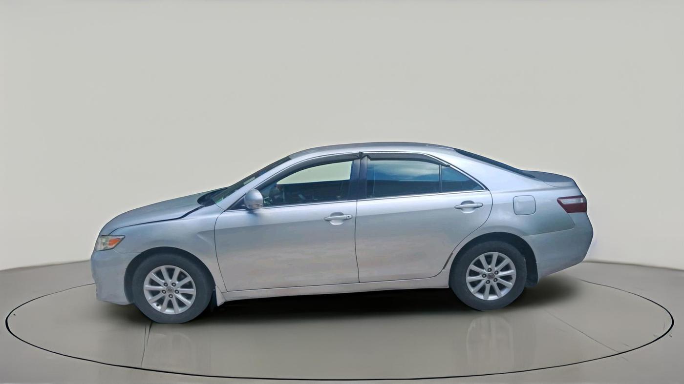 2011 Toyota Camry W2 AT, Petrol, Automatic, 64,362 km, exterior