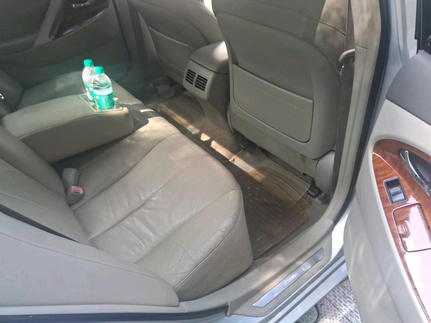 2011 Toyota Camry W2 AT, Petrol, Automatic, 64,362 km, interior