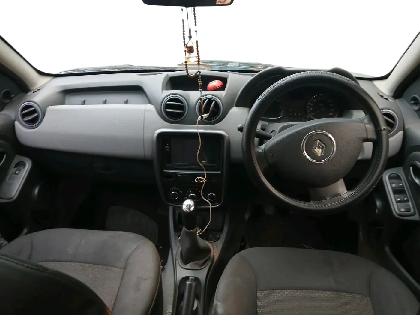 2014 Renault Duster 85 PS RXE DIESEL, Diesel, Manual, 42,897 km, interior