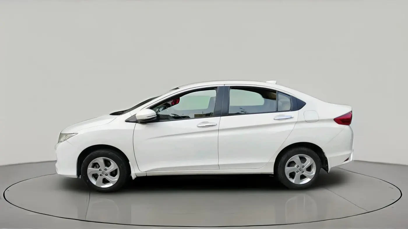 2014 Honda City 1.5L I-DTEC V, Diesel, Manual, 97,957 km, exterior
