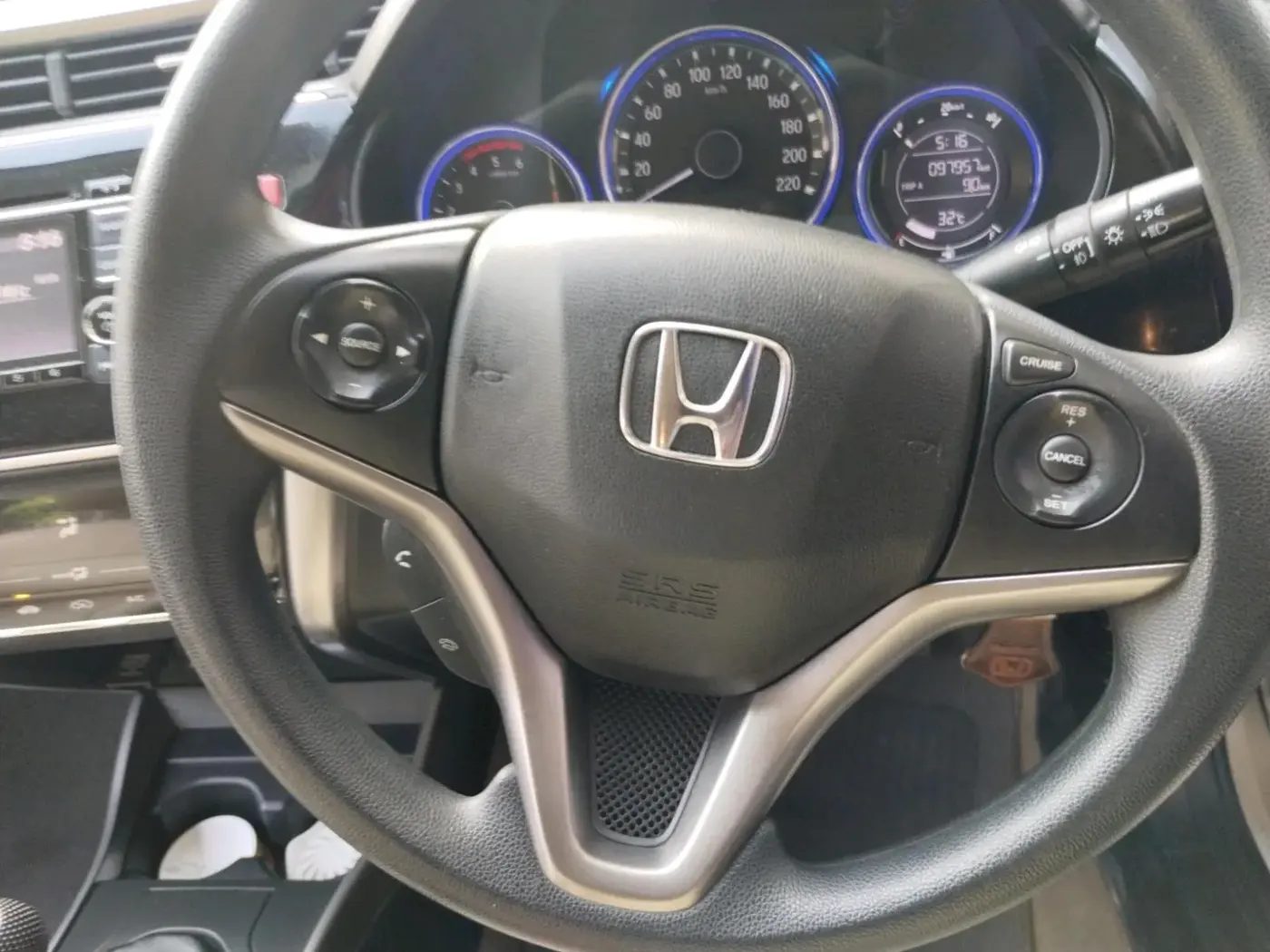 2014 Honda City 1.5L I-DTEC V, Diesel, Manual, 97,957 km, interior