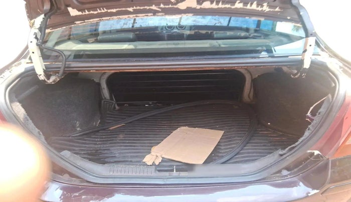 2011 Ford Fiesta Classic CLXI 1.4 DIESEL, Diesel, Manual, 1,21,587 km, exterior