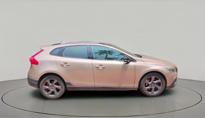 2014 Volvo V40 Cross Country D3, Diesel, Automatic, 98,176 km, exterior
