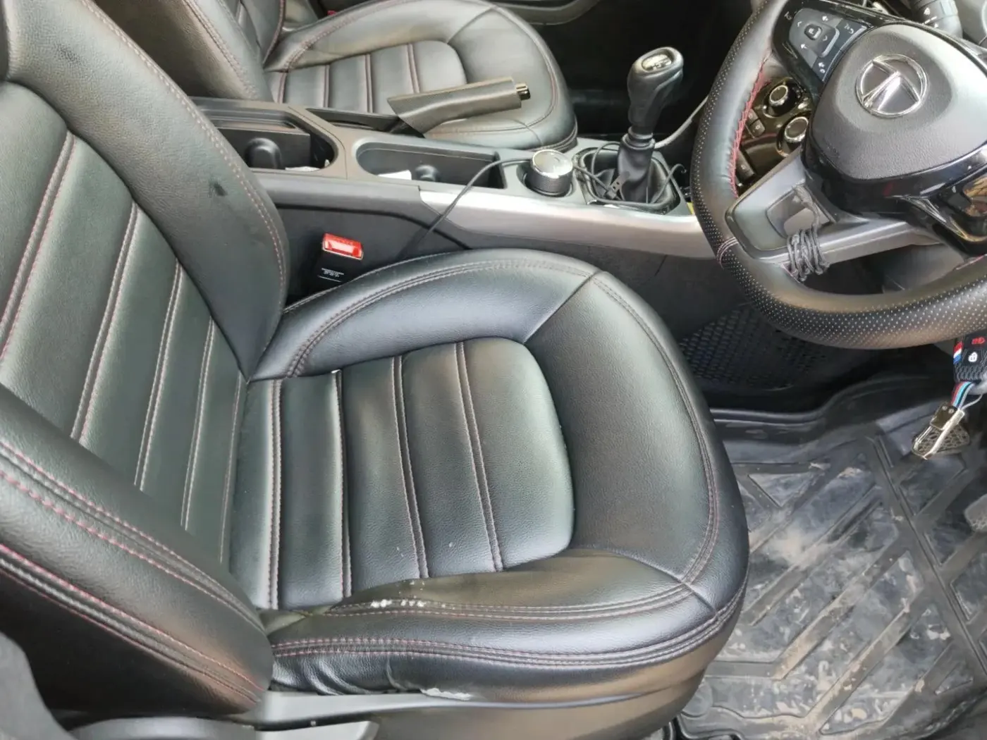 2021 Tata NEXON XM SUNROOF PETROL, Petrol, Manual, 67,920 km, interior