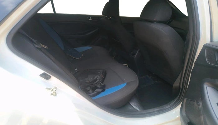 2018 Hyundai i20 Active 1.2 S, Petrol, Manual, 31,526 km, interior