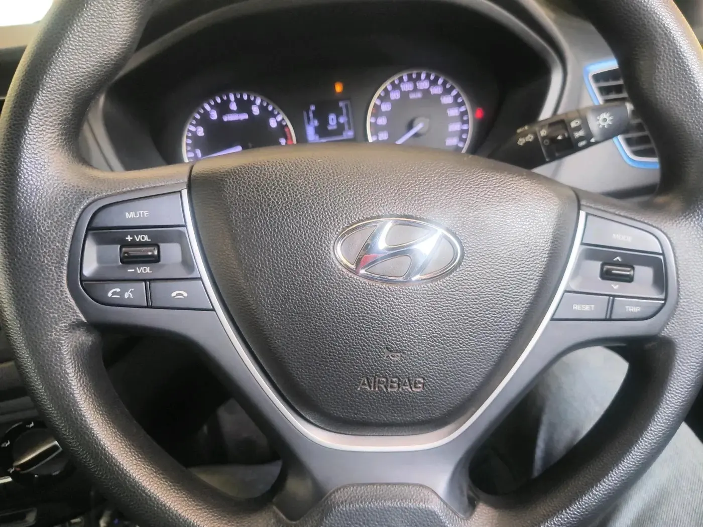 2018 Hyundai i20 Active 1.2 S, Petrol, Manual, 31,526 km, interior