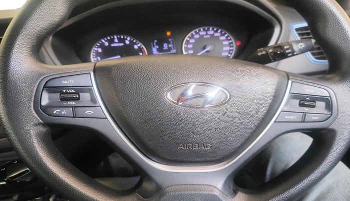 2018 Hyundai i20 Active 1.2 S, Petrol, Manual, 31,526 km, interior