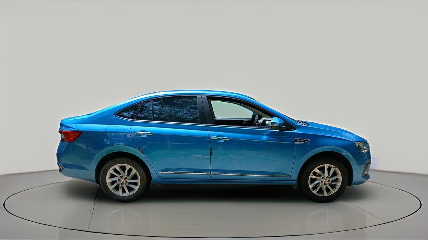 2023 Skoda SLAVIA AMBITION 1.0L TSI MT, Petrol, Manual, 28,559 km, exterior