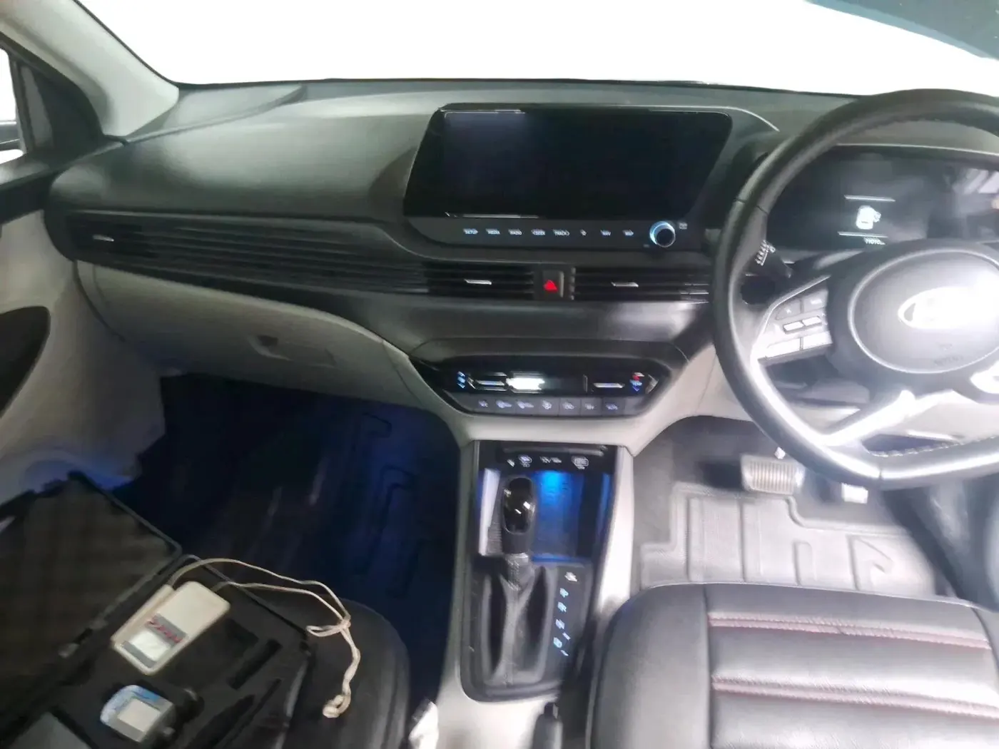 2024 Hyundai NEW I20 ASTA (O) 1.2 IVT, Petrol, Automatic, 19,090 km, interior