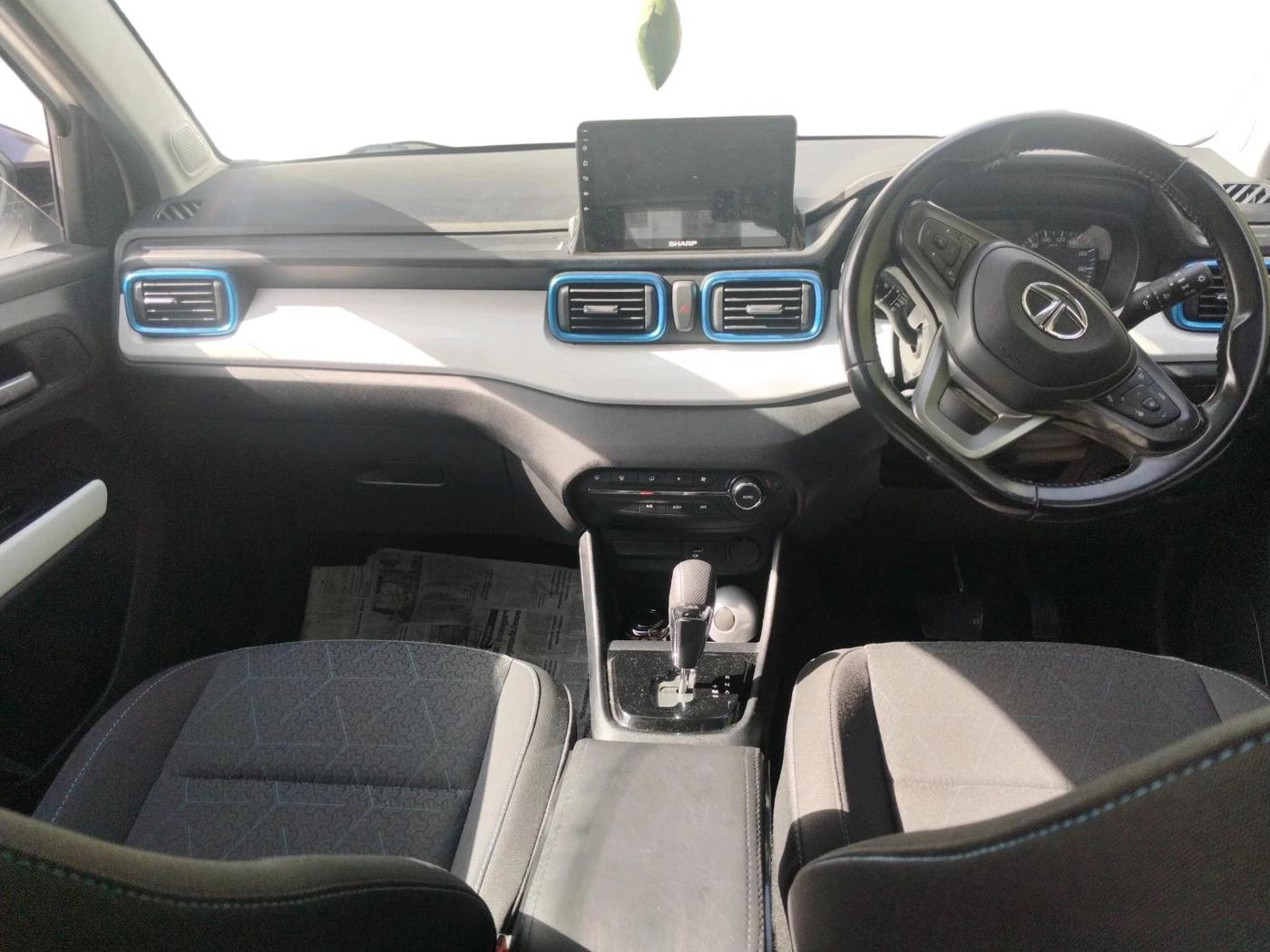 2021 Tata PUNCH CREATIVE AMT 1.2 RTN DUAL TONE, Petrol, Automatic, 34,462 km, interior