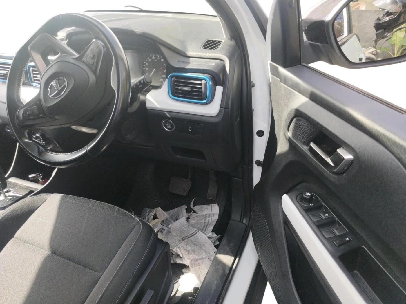 2021 Tata PUNCH CREATIVE AMT 1.2 RTN DUAL TONE, Petrol, Automatic, 34,462 km, interior