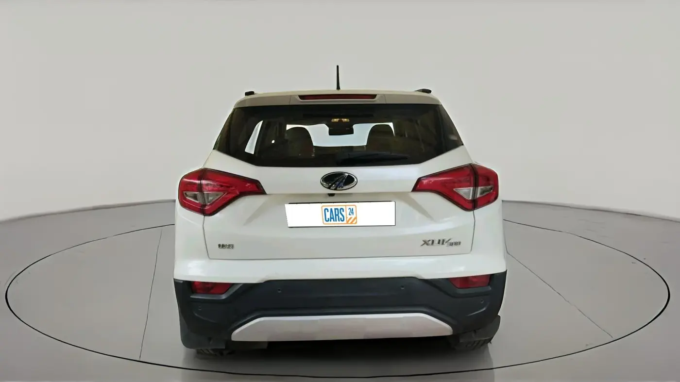 2021 Mahindra XUV300 W8 (O) 1.2 PETROL, Petrol, Manual, 43,062 km, exterior