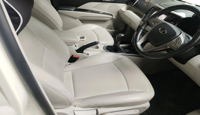 2021 Mahindra XUV300 W8 (O) 1.2 PETROL, Petrol, Manual, 43,062 km, interior