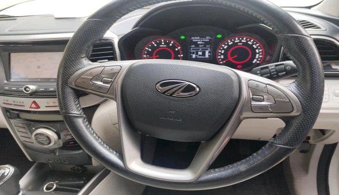 2021 Mahindra XUV300 W8 (O) 1.2 PETROL, Petrol, Manual, 43,062 km, interior