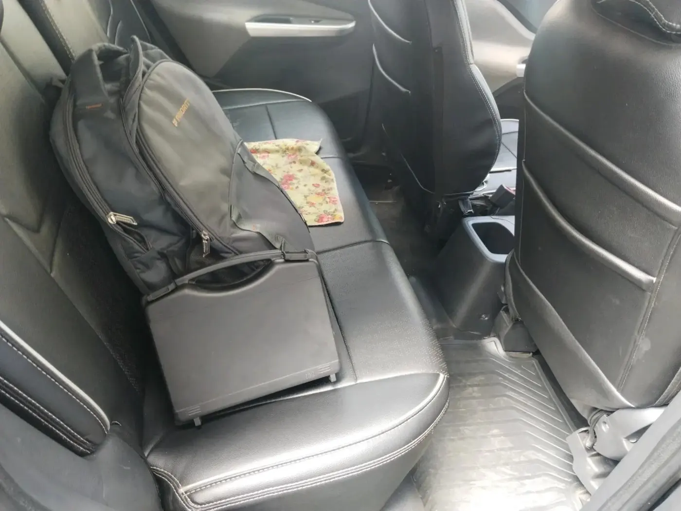 2023 Nissan MAGNITE XV TURBO, Petrol, Manual, 40,000 km, interior