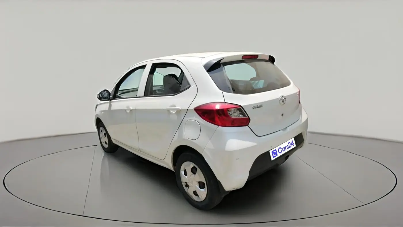 2018 Tata Tiago XT PETROL, Petrol, Manual, 33,142 km, exterior