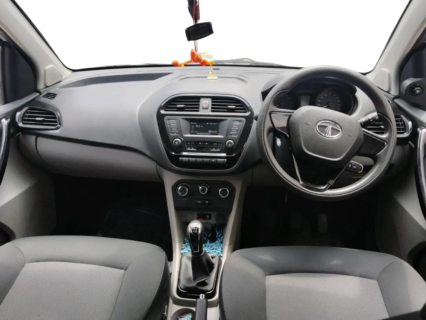 2018 Tata Tiago XT PETROL, Petrol, Manual, 33,142 km, interior