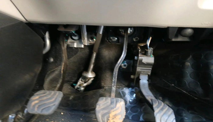 2024 Renault TRIBER RXT, Petrol, Manual, 8,372 km, interior