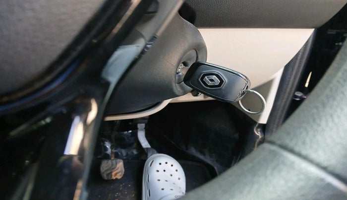 2024 Renault TRIBER RXT, Petrol, Manual, 8,372 km, interior