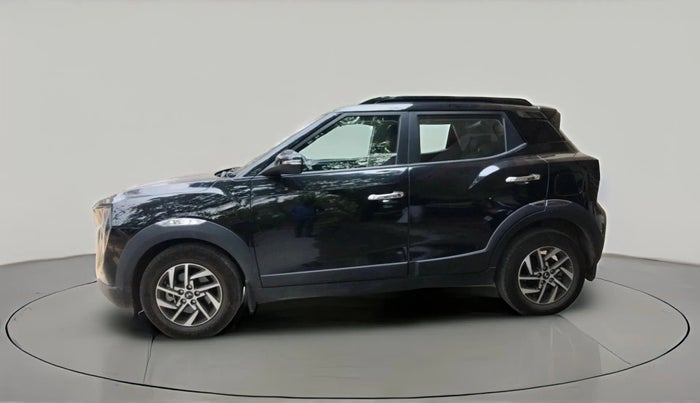 2025 Mahindra XUV 3XO AX5 1.2 L TCMPFI AT, Petrol, Automatic, 5,035 km, exterior