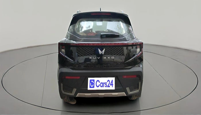 2025 Mahindra XUV 3XO AX5 1.2 L TCMPFI AT, Petrol, Automatic, 5,035 km, exterior