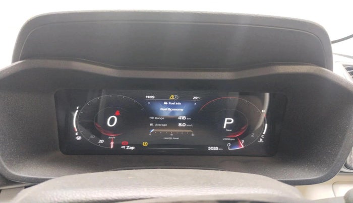 2025 Mahindra XUV 3XO AX5 1.2 L TCMPFI AT, Petrol, Automatic, 5,035 km, interior