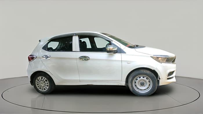 2021 Tata Tiago XE PETROL, Petrol, Manual, 52,967 km, exterior