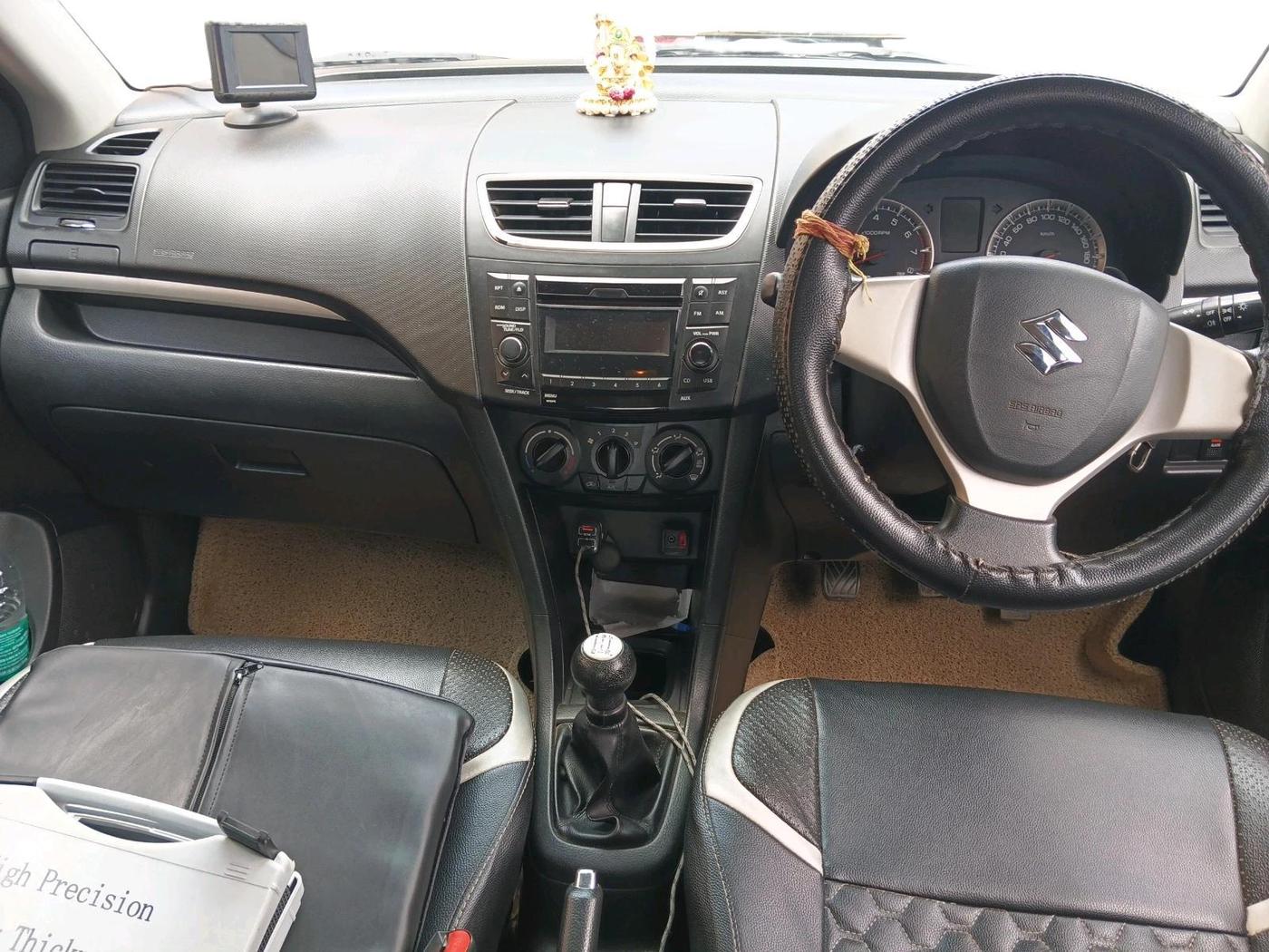2017 Maruti Swift VXI O, Petrol, Manual, 85,055 km, interior