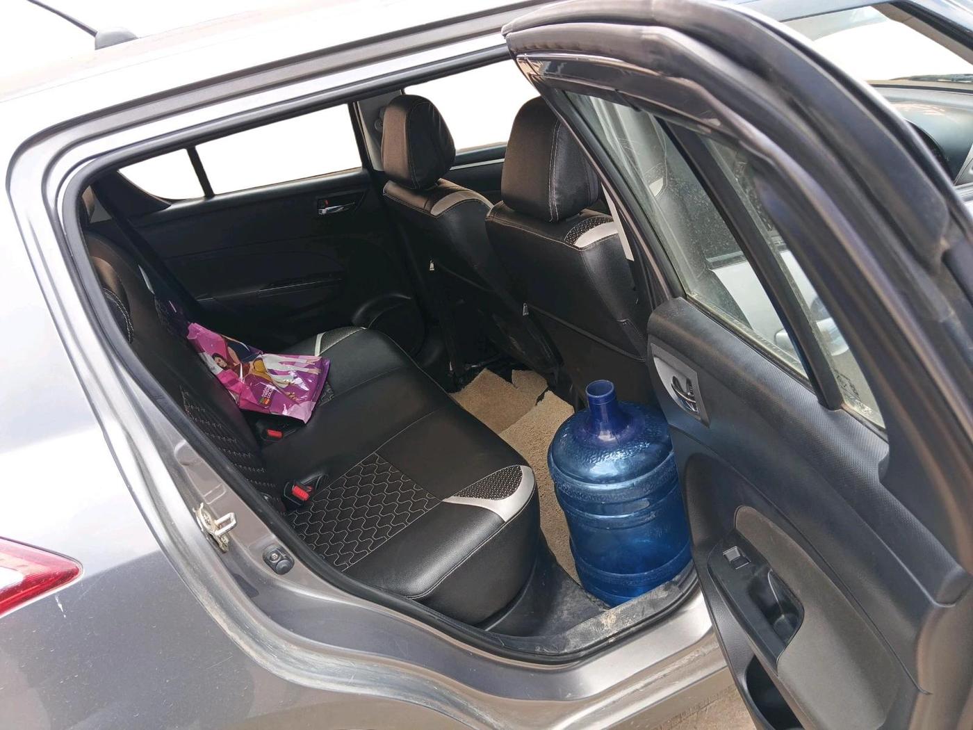 2017 Maruti Swift VXI O, Petrol, Manual, 85,055 km, interior