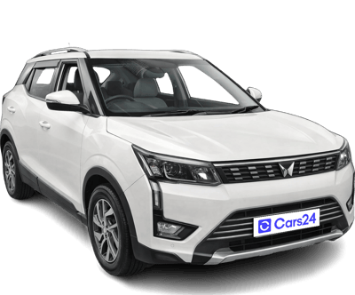 2023 Mahindra XUV300 - SUV - Petrol - Manual - ₹10.90 lakh