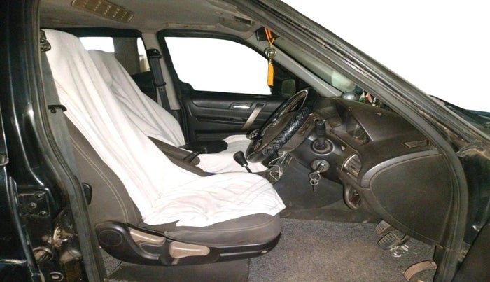 2015 Tata Safari Storme 2.2 VX 4X2, Diesel, Manual, 1,66,349 km, interior