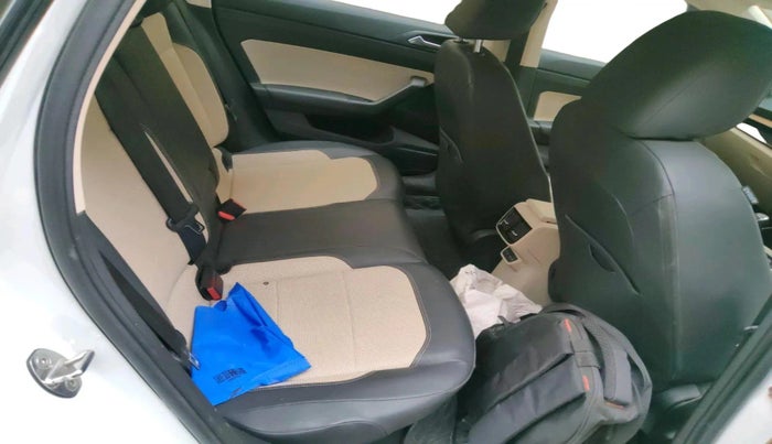 2022 Skoda SLAVIA STYLE 1.0L TSI MT, Petrol, Manual, 34,212 km, interior