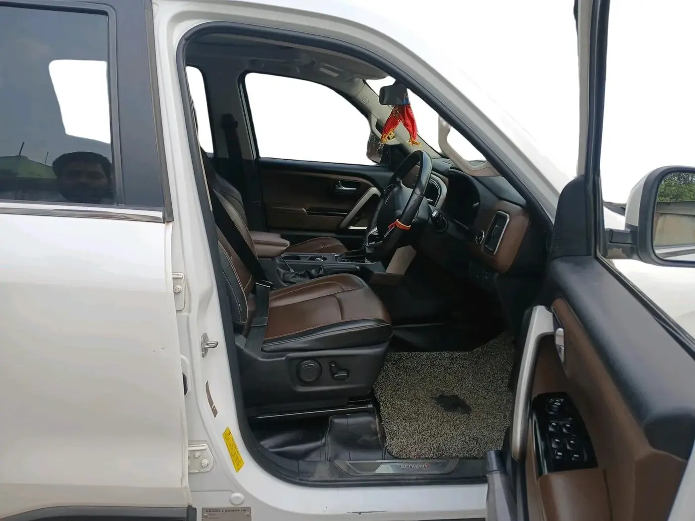 2022 Mahindra SCORPIO-N Z8 L DIESEL AT 2WD 7 STR, Diesel, Automatic, 1,24,185 km, interior