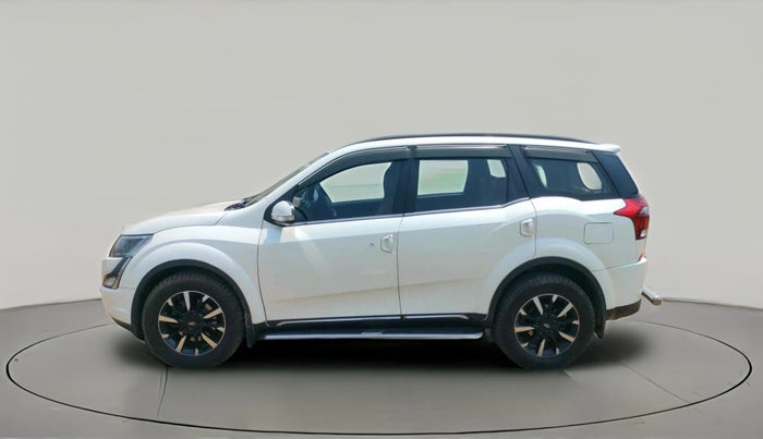 2019 Mahindra XUV500 W11, Diesel, Manual, 1,05,773 km, exterior