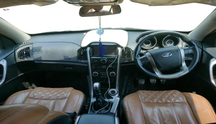 2019 Mahindra XUV500 W11, Diesel, Manual, 1,05,773 km, interior