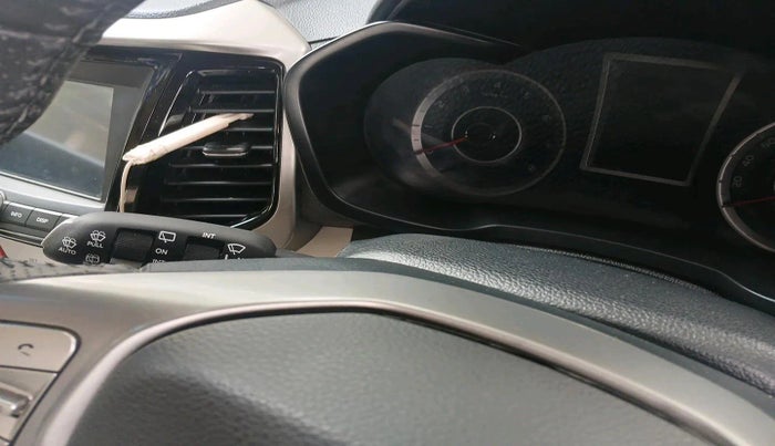 2024 Mahindra XUV300 W8 (O) 1.2 PETROL, Petrol, Manual, 13,174 km, interior