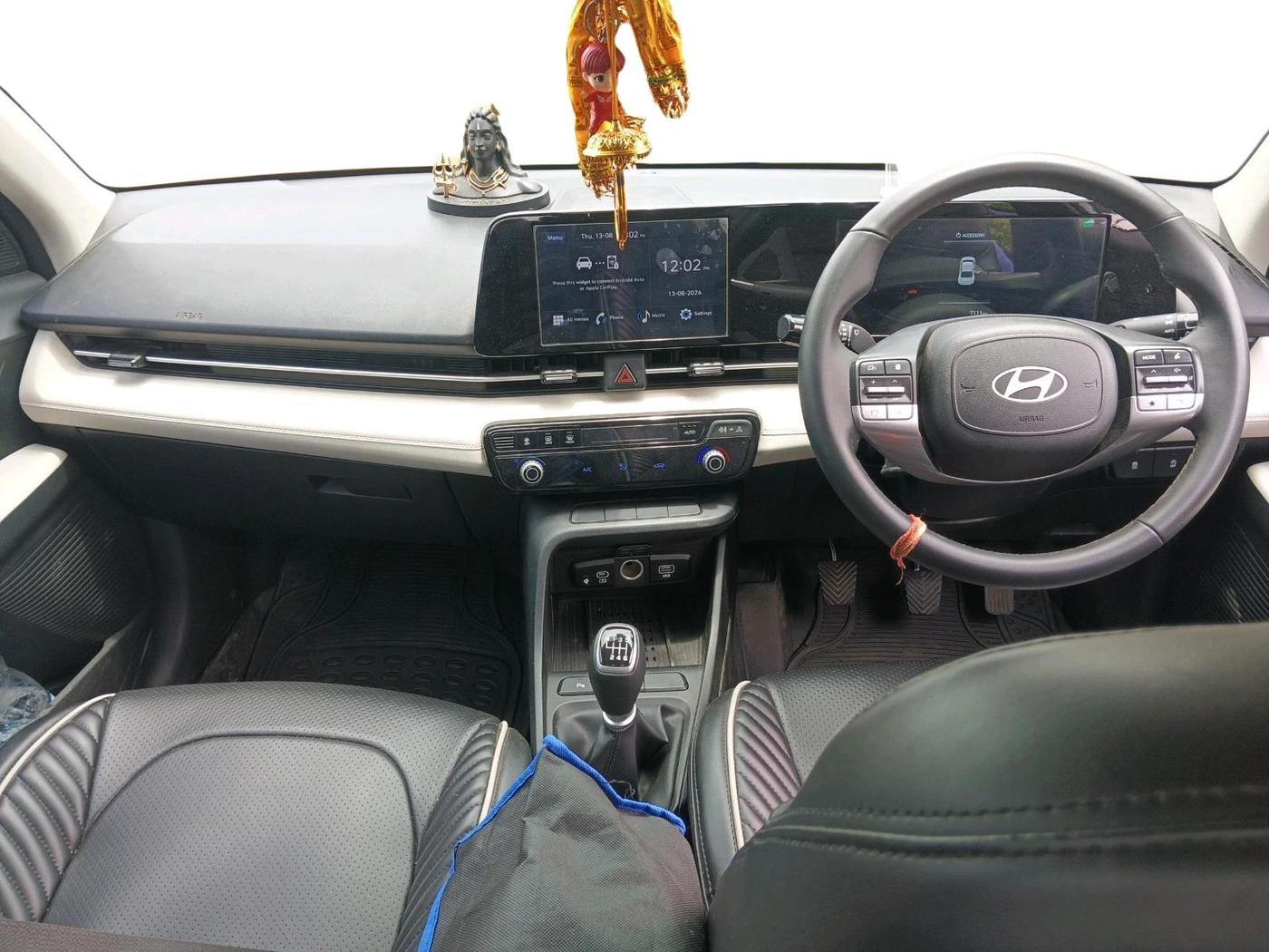 2025 Hyundai Verna SX 1.5 l MPI, Petrol, Manual, 7,111 km, interior