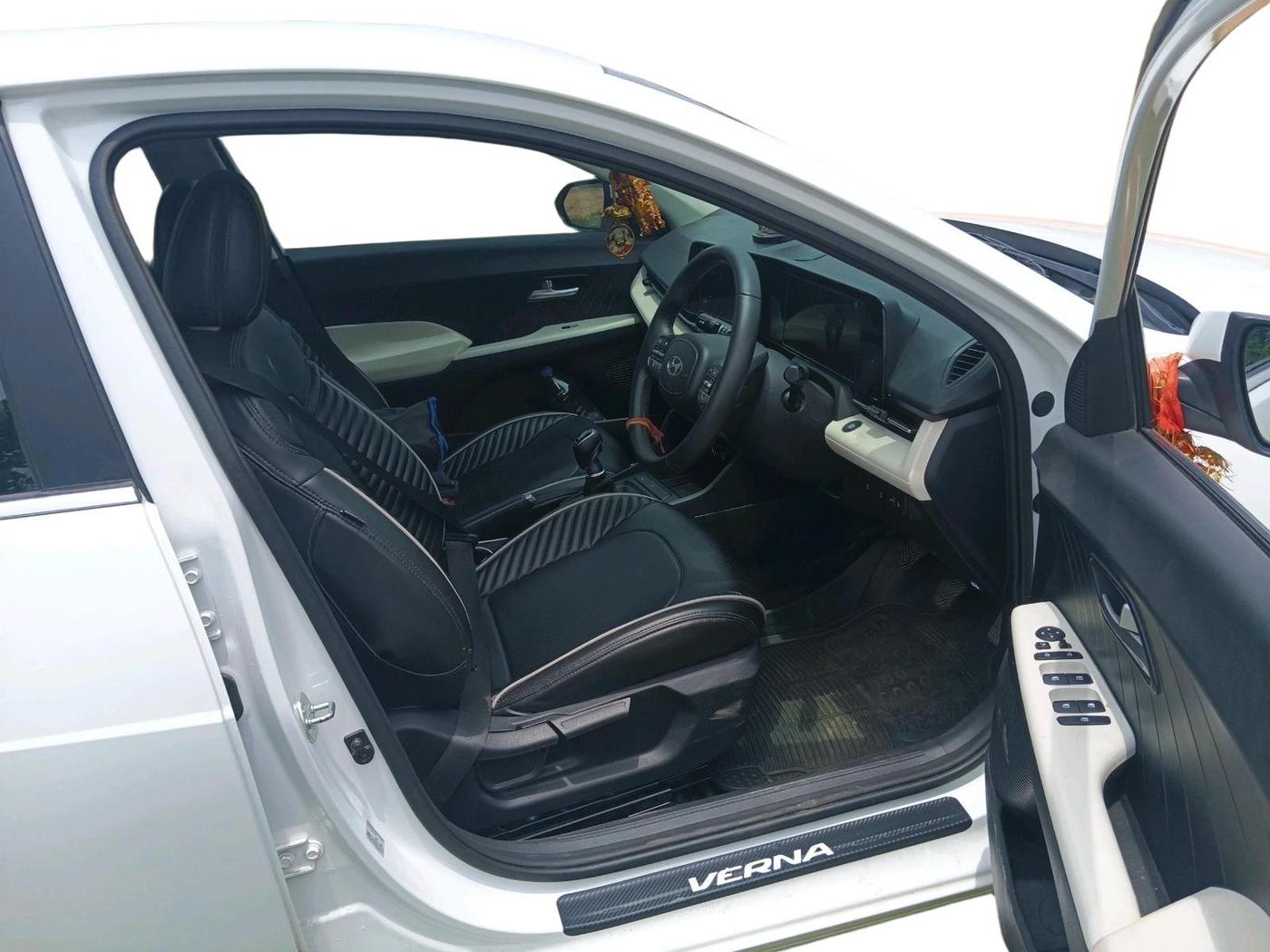 2025 Hyundai Verna SX 1.5 l MPI, Petrol, Manual, 7,111 km, interior