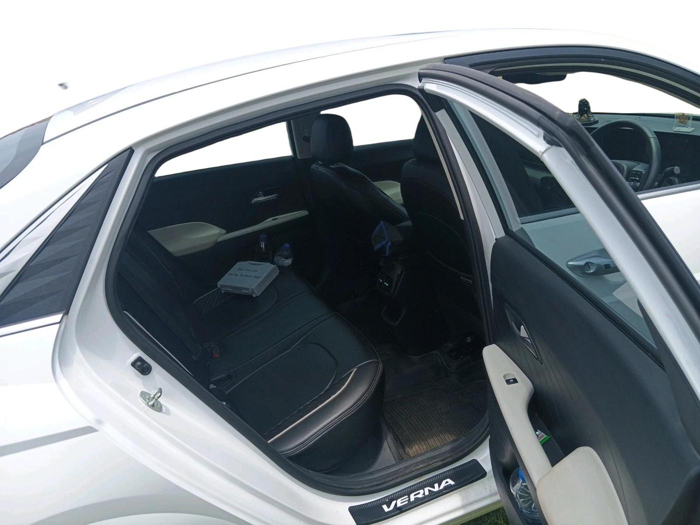 2025 Hyundai Verna SX 1.5 l MPI, Petrol, Manual, 7,111 km, interior