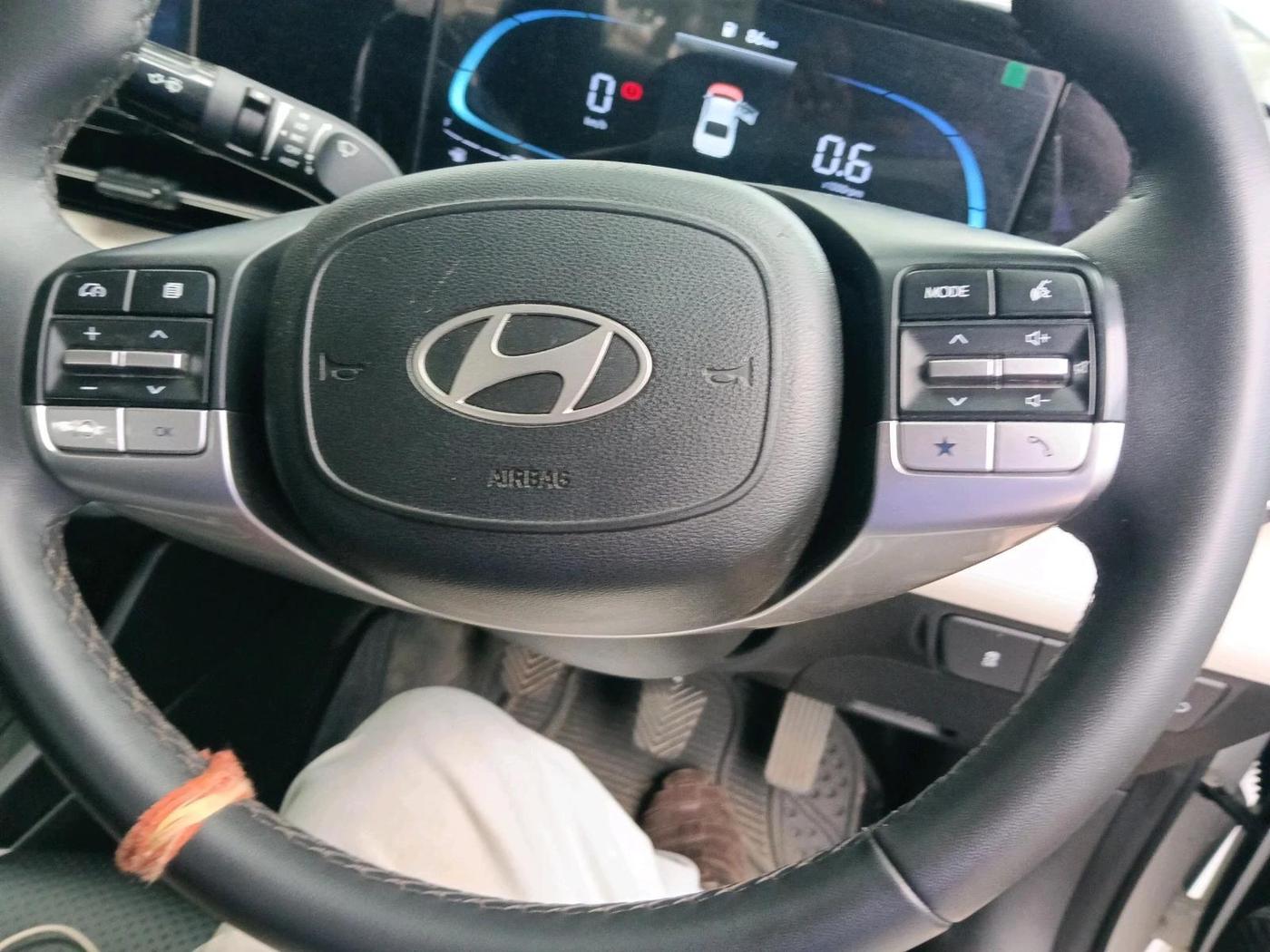 2025 Hyundai Verna SX 1.5 l MPI, Petrol, Manual, 7,111 km, interior