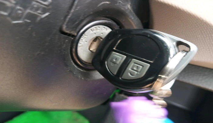 2013 Maruti Wagon R 1.0 VXI, Petrol, Manual, 89,480 km, interior