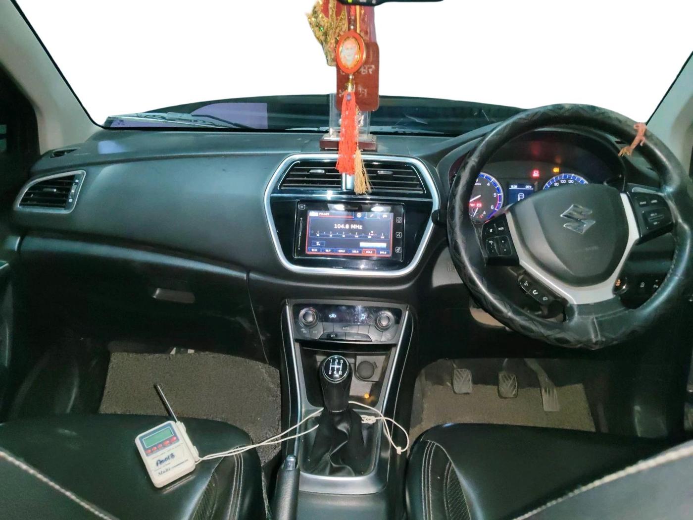 2017 Maruti S Cross ALPHA 1.3, Diesel, Manual, 47,361 km, interior