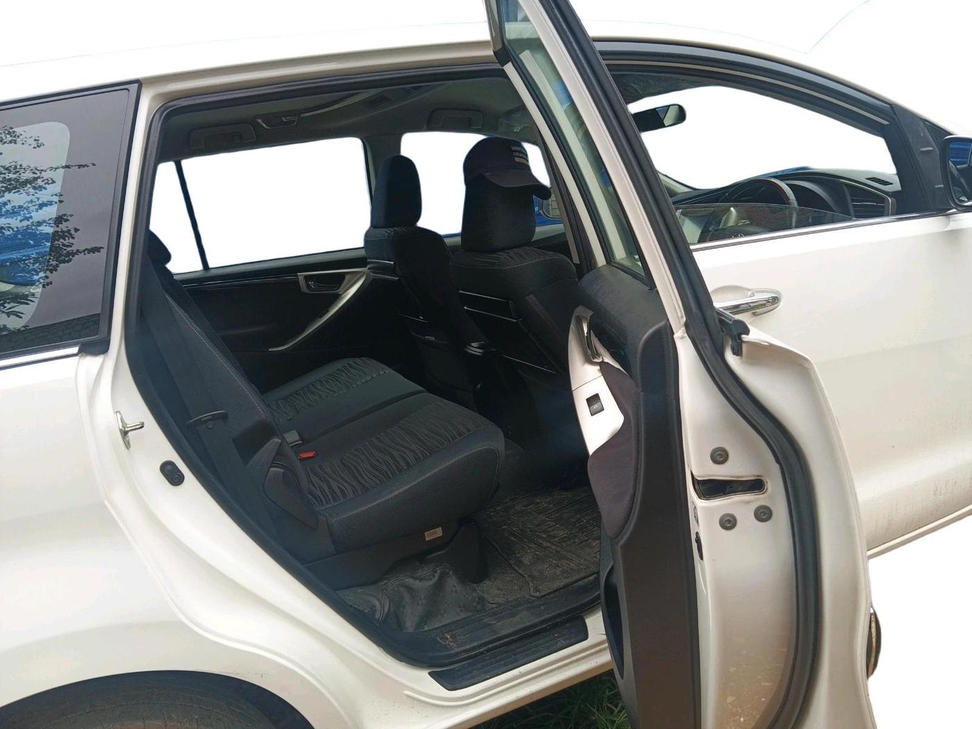 2019 Toyota Innova Crysta 2.4 VX 8 STR, Diesel, Manual, 85,221 km, interior